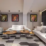 Villa Luxurious House In An Exclusive Complex, Mount View *