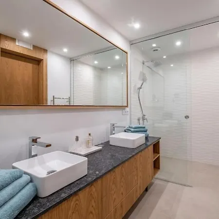 فيلة Luxurious House In An Exclusive Complex, Mount View *