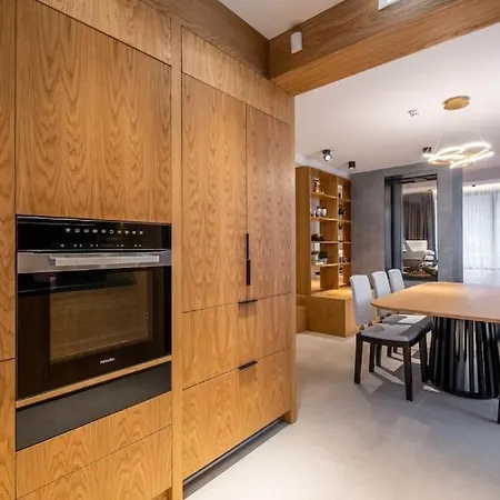 Luxurious House In An Exclusive Complex, Mount View 빌라 *