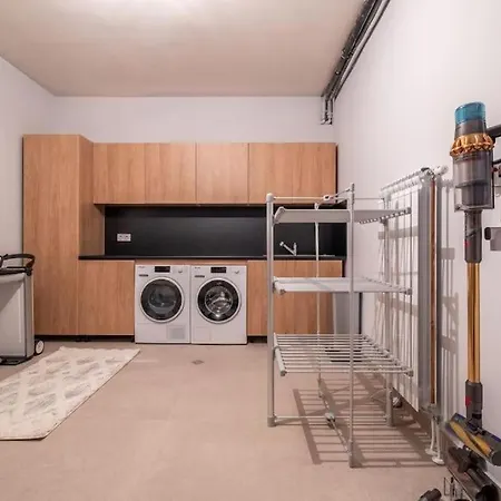 Luxurious House In An Exclusive Complex, Mount View Sofia