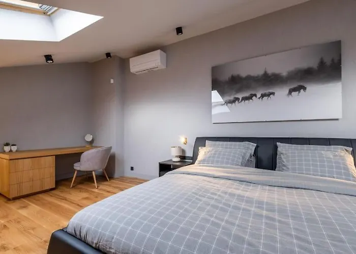 Luxurious House In An Exclusive Complex, Mount View 别墅