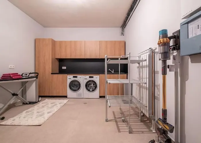 Luxurious House In An Exclusive Complex, Mount View Sofia